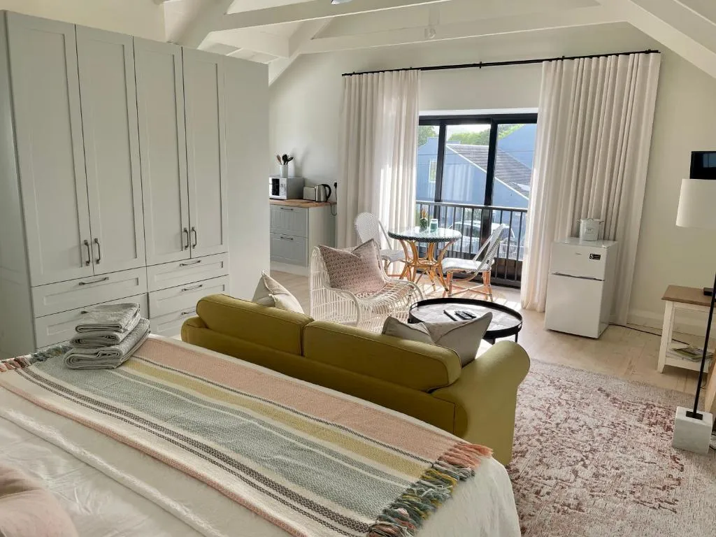 African Flame Apartment — apartment on Leisure Isle, Knysna
