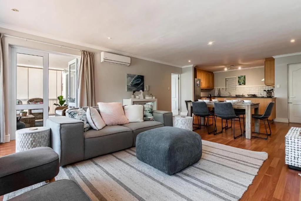 Coral Isle Apartment — apartment on Leisure Isle, Knysna