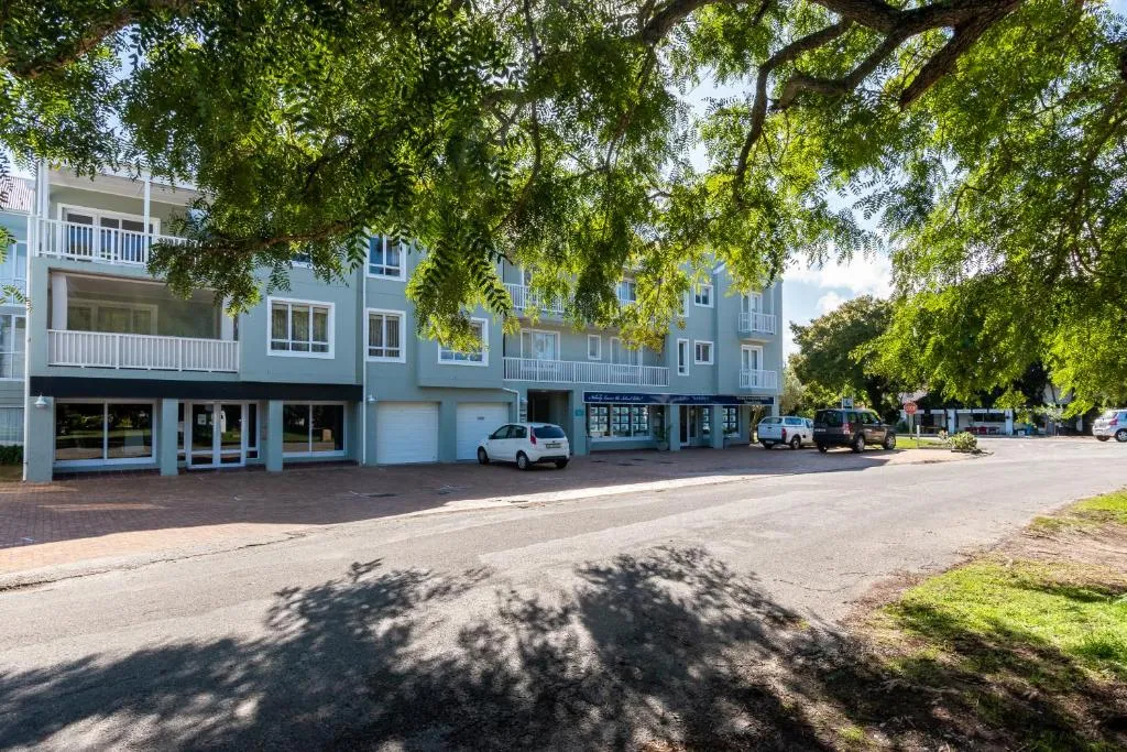 Coral Isle Apartment — photo 2 of 12