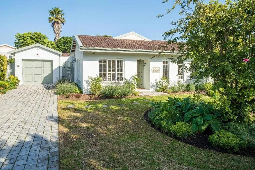 Gull's Cottage — holiday home on Leisure Isle, Knysna