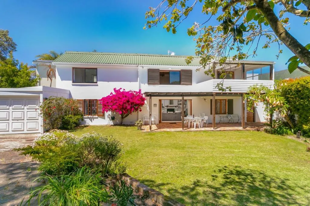 Lazy Daze — holiday home on Leisure Isle, Knysna