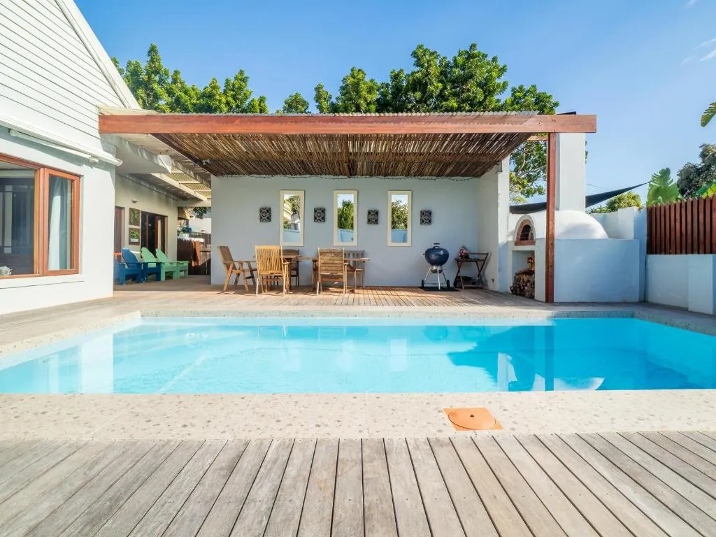 Pool House — photo 2 of 14